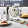 Вертикален гофретник Caso Design WaffleUp, 800W, 18 см, 5 нива, Двойно незалепващо покритие, Звуков и светлинен сигнал, Контейнер за остатъчно тесто, Сребрист