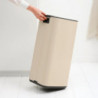 Brabantia Bo Pedal 1010124 szemetes, 30 l, lágy zárás, csúszásgátló talp, bézs