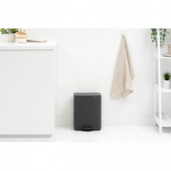 Brabantia Bo Pedal 1010133 szemetes, 12 l, könnyű zárás, csúszásgátló talp, ásványi bevonat, sötét szürke