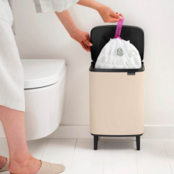 Кош за боклук Brabantia Bo Small Hi 1010462, 12 л, Плавно и безшумно отваряне, Противоплъзгаща основа, Бежов