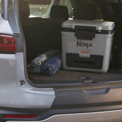 Ninja FrostVault FB230EUGY Cooler, 28 L, Passive, Holds 48 cans, Keeps ice for up to 5 days, Dry compartment, Wheels, Gray