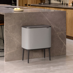 Cos de gunoi Brabantia Bo Touch 1010451, 36 L, Deschidere lina si silentioasa, Deschidere larga, Gri deschis