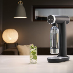Aparat de apa carbogazoasa / sifon SMEG Collezione SKC01BLM, 800 ml, CO2, Supapa de siguranta, Tava de scurgere, Actionare manuala, Negru mat