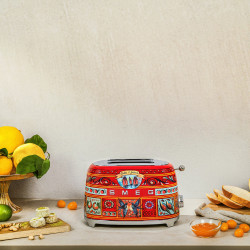 Prajitor de paine SMEG Dolce & Gabbana Sicily is my Love! TSF01DGEU, 950 W, 2 felii, 6 trepte, Tava pentru firimituri, Cablu integrat, Otel inoxidabil, Multicolor