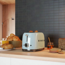 SMEG 50's Style TSF01PBEU Toaster, 950W, 2-slice, 6 settings, Crumb tray, Retractable cord, Stainless steel, Blue