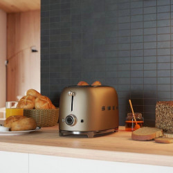 Тостер за хляб SMEG 50's Style TSF01CHMEU, 950W, 2 филии, 6 нива, Тавичка за трохи, Вграден кабел, Неръждаема стомана, Шампанско