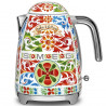 SMEG Dolce & Gabbana KLF03DGEU elektromos vízforraló, 2400 W, 1,7 l, 360°-os talp, fényes bevonat, többszínű