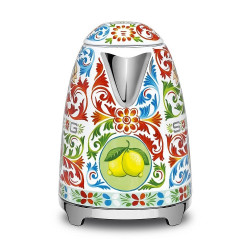 SMEG Dolce & Gabbana KLF03DGEU elektromos vízforraló, 2400 W, 1,7 l, 360°-os talp, fényes bevonat, többszínű