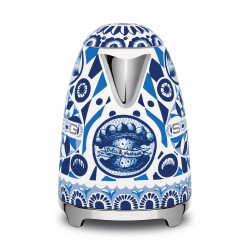 SMEG Dolce & Gabbana KLF03DGBEU elektromos vízforraló, 2400 W, 1,7 l, 360°-os talp, fényes felület, mediterrán kék