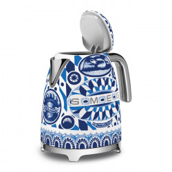 SMEG Dolce & Gabbana KLF03DGBEU elektromos vízforraló, 2400 W, 1,7 l, 360°-os talp, fényes felület, mediterrán kék