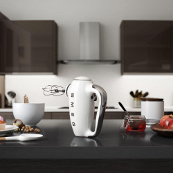 Mixer manual SMEG 50's Style HMF01WHEU, 250 W, 9 viteze, Functie Turbo, Afisaj LED, Timer, Accesorii, Alb