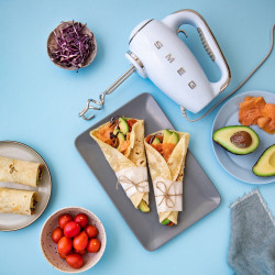 SMEG 50's Style HMF01WHEU Hand Mixer, 250W, 9 speeds, Turbo, Hidden LED display, Timer, Accessories, White