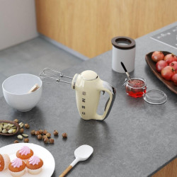 SMEG 50's Style HMF01CREU Hand Mixer, 250W, 9 speeds, Turbo, Hidden LED display, Timer, Accessories, Cream