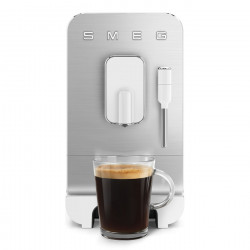Μηχανή εσπρέσο SMEG Collezione BCC12WHMEU, 1350 W, 19 bar, 1,4 λίτρα, 8 λειτουργίες, ενσωματωμένος μύλος, ακροφύσιο ατμού, λευκό