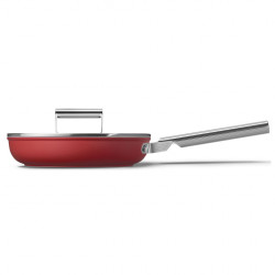 Τηγάνι με καπάκι SMEG CKFF2401RDM, 1,9 λ, Ø24 εκ., Επίστρωση τεφλόν, Έως 250 °C, Χωρίς PFAS, Για επαγωγικές εστίες, Κόκκινο