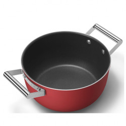 SMEG CKFC2411RDM serpenyő, 4,8 l, Ø24 cm, teflonbevonat, 250 °C-ig, indukciós főzésre alkalmas, piros