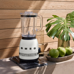 Smeg Porsche BLF03PCWEU Blender, 800 W, 1.5 L, 18,000 rpm, 4 programs, 4 speeds + Pulse, Stainless Steel, White