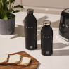 Термо бутилка SMEG Clima 50's Style WBF01BL, 500 мл, Херметично затваряне, Двустенна, Неръждаема стомана 18/8, Черен