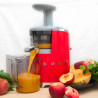 Сокоизстисквачка Smeg SJF01RDEU, 150W, 500 мл, Обратно въртене, Контейнер за отпадъци 1.6 л, Червен