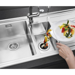 Мелница за хранителни отпадъци/Прасе Smeg KITFD050, 375 W, 0.75 HP, За мивки със сифон 9 см, Антикорозионна защита, Черен/Инокс
