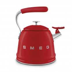Smeg CKLW2001RD sípoló vízforraló, 2,3 l, indukciós, hőálló fogantyú, acél, piros