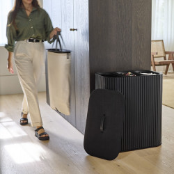Καλάθι ρούχων Joseph Joseph Tota Trio Luxe 5000007, 90 λίτρα, 3 διαχωριστικά, Χερούλια μεταφοράς, Μπαμπού, Μαύρο