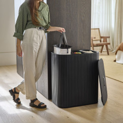 Joseph Joseph Tota Trio Luxe 5000007 mosókosár, 90 l, 3 rekesz, hordozófogantyúk, bambusz, fekete