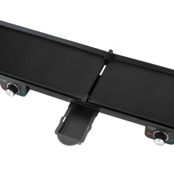 Adler AD 6617 összecsukható kettős elektromos grill, 3000 W, 180°-os kinyitás, 96×26 cm, tapadásmentes sütőlapok, 2 termosztát, zsírfogó tálca, fekete