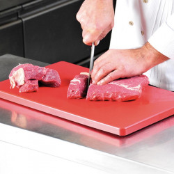 Kesper 30153 professzionális vágódeszka vörös húsokhoz, HACCP-szabvány, Gastronorm 1/1, 95 °C-ig hőálló, csúszásgátló lábak, a pengéket kímélő felület, piros