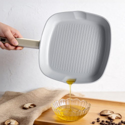 Swiss Haus SH-SCGP28CH Grill Pan, 28 cm, Sapphire Ceramic Coating, Induction, Champagne
