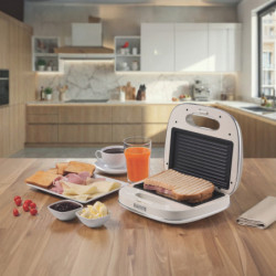 Ariete VINTAGE 1963/03 szendvicssütő, 750 W, tapadásmentes bevonat, fényjelzők, függőleges tárolás, bézs színű